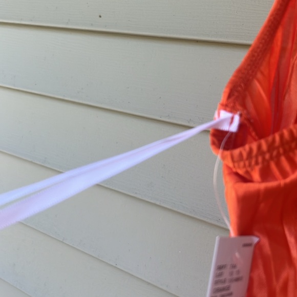 Gorgeous iz Byer California Bright orange dressy tank - Picture 8 of 12
